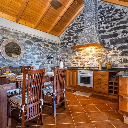 度假居 Rainbow By Homie *